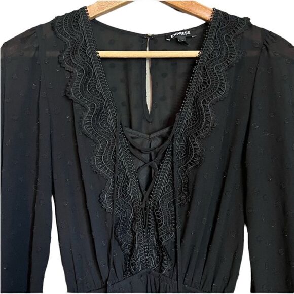 Express black lined romper - Picture 2 of 12